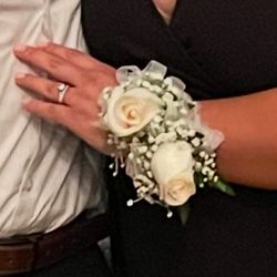 Aly's Precious Flowers - Corsage