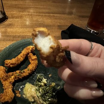 Reunion Kitchen + Drink - Crispy Fried Calamari - New American Near Me - Corona, California Reunion Kitchen + Drink - Crispy Fried Calamari - New American Near Me - Corona, California