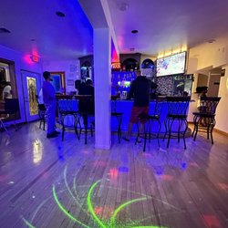 Cecils Bar - Inside