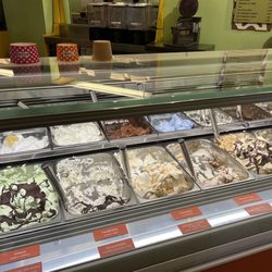 Gelato & Cioccolato - Gelato made by hand fresh every morning.