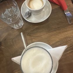 C'est La Vie - Latte and espresso