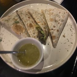 Zinco Jazz Club - Veggie Quesadillas