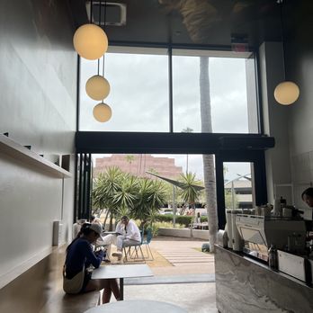 Stereoscope - Interior - Coffee Roasteries Near Me - Newport Beach, California Stereoscope - Interior - Coffee Roasteries Near Me - Newport Beach, California