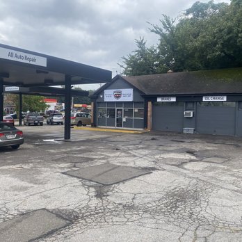 M&M Auto Experts - Front - Auto Repair Near Me - Akron, Ohio