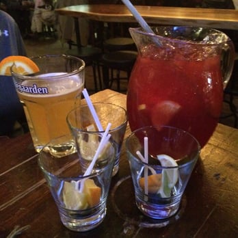 Moose Bawr - 20$ for this HUGE bowl of delicious sangria is what I call a good deal - Pubs Near Me - Montreal, Quebec Moose Bawr - 20$ for this HUGE bowl of delicious sangria is what I call a good deal - Pubs Near Me - Montreal, Quebec