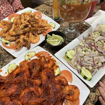 El Mushasho Alegre Mariscos - Camarones a la diabla, camarones al mojo de ajo, coctel campechana, aguachiles de camarón - Tacos Near Me - Colton, California