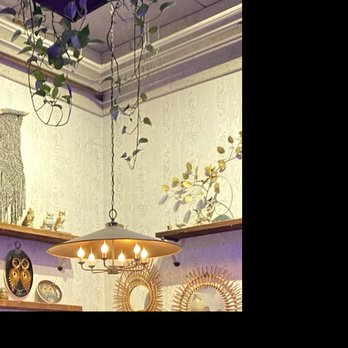 Fern Bar - Decor - Bars Near Me - Sebastopol, California