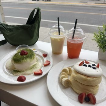 Fuwa Fuwa - Desserts Near Me - Toronto, Ontario