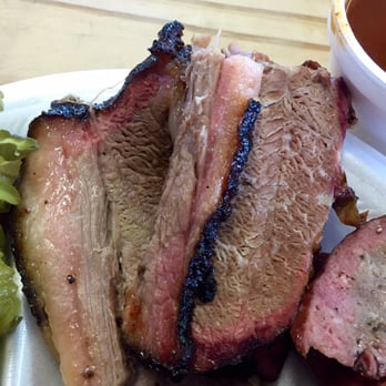 Heavy's Barbeque - Tasty Brisket with excellent flavor, but slightly fatty - Barbeque Near Me - Hondo, Texas