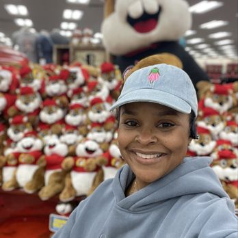Buc-ee's - Buc-ee and me - Gas Stations Near Me - Calhoun, Georgia