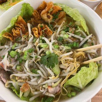 Pho Claire - Hoanh Thanh Mi Kho (Wonton) Soup - Vietnamese Near Me - Myrtle Beach, South Carolina Pho Claire - Hoanh Thanh Mi Kho (Wonton) Soup - Vietnamese Near Me - Myrtle Beach, South Carolina