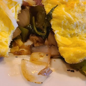 Mountain Top Cafe - Jinny's omelet - American Near Me - Phelan, California