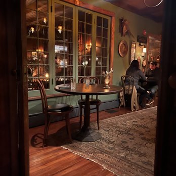Deer Mountain Inn - Dining room - Hotels Near Me - Tannersville, New York