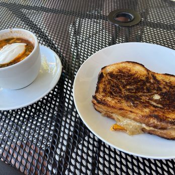 The Pink House - Grilled cheese and chili - Sandwiches Near Me - Genoa, Nevada