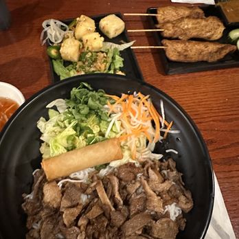 House of Pho - Vietnamese Near Me - Hoffman Estates, Illinois