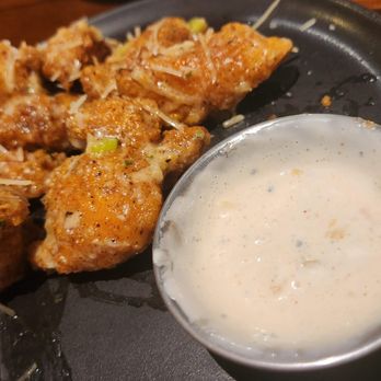 Outback Steakhouse - chicken Parmesan bites - Steakhouses Near Me - Northridge, California
