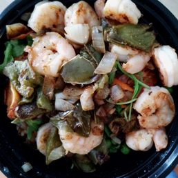 Grilled Shrimp Power Bowl - Yum! Grilled Shrimp Power Bowl - Yum!
