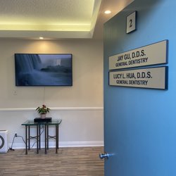Jay & Lucy, DDS - Entrance/waiting room