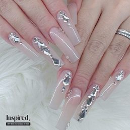 Clear nude with rhinestones. Free hand design by Tiffany. Clear nude with rhinestones. Free hand design by Tiffany.