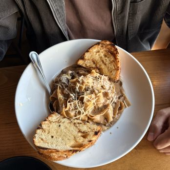 foothill - Beef Stroganoff - New American Near Me - Pasadena, California