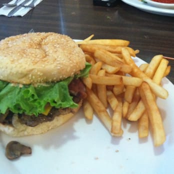 Fallbrook Cafe - Cafes Near Me - Fallbrook, California