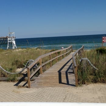 Admirals Quarters - Right on the beach! Beautiful. - Hotels Near Me - Kure Beach, North Carolina