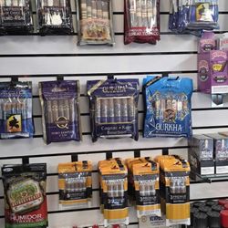 Red Star Vapor & Smoke - Cigars Selection plus butane and lighter fluid