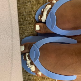 Young's Nail Salon - Pedi - Nail Salons Near Me - Wynnewood, Pennsylvania