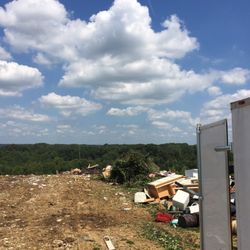 Desoto Landfill - You back up to an "edge" and empty your trailer