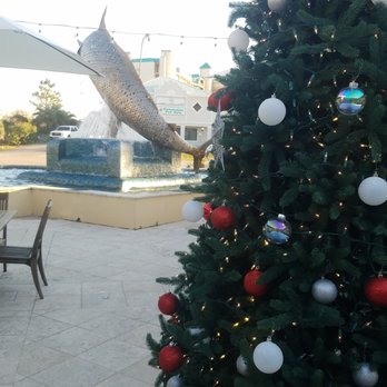 Sanroc Cay Marina - Already puttimg up Christmas - Shopping Centers Near Me - Orange Beach, Alabama Sanroc Cay Marina - Already puttimg up Christmas - Shopping Centers Near Me - Orange Beach, Alabama
