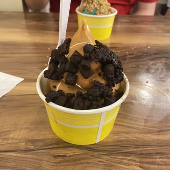 Simons Says Dip This - Cookie butter dip with brownies - Ice Cream & Frozen Yogurt Near Me - Durham, North Carolina