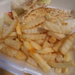Quesadilla(chicken) with fries Quesadilla(chicken) with fries