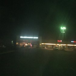 Holland's Country Buffet - The front