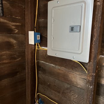 Castillo’s Electric - Sub panel inside the garage - Electricians Near Me Castillo’s Electric - Sub panel inside the garage - Electricians Near Me