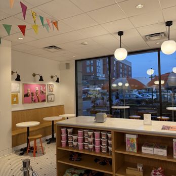 Jeni's Splendid Ice Creams - Inside - Ice Cream & Frozen Yogurt Near Me - Pittsburgh, Pennsylvania