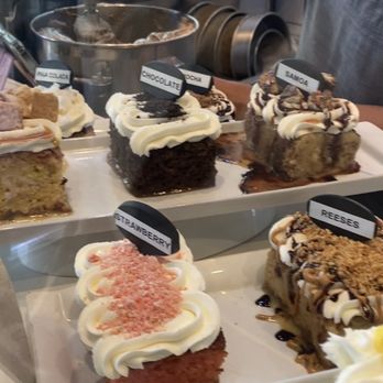 Luv’em Leches - Bakeries Near Me - Houston, Texas