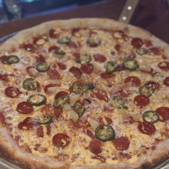 Icehouse Tavern - Spicy Hawaiian pizza - Bars Near Me - Denver, Colorado