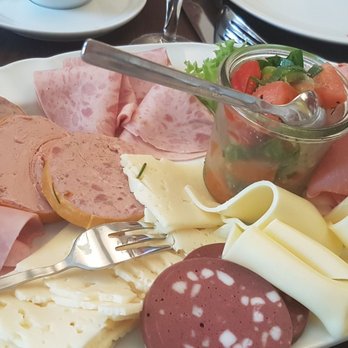 Café Arnz - Bakeries Near Me - Burscheid, NW