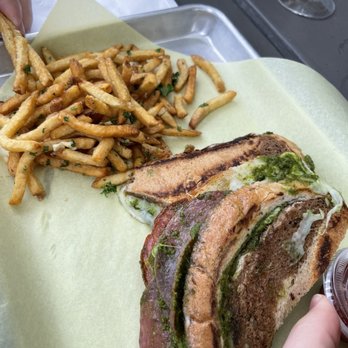 School House Pub - Pubs Near Me - Austin, Texas