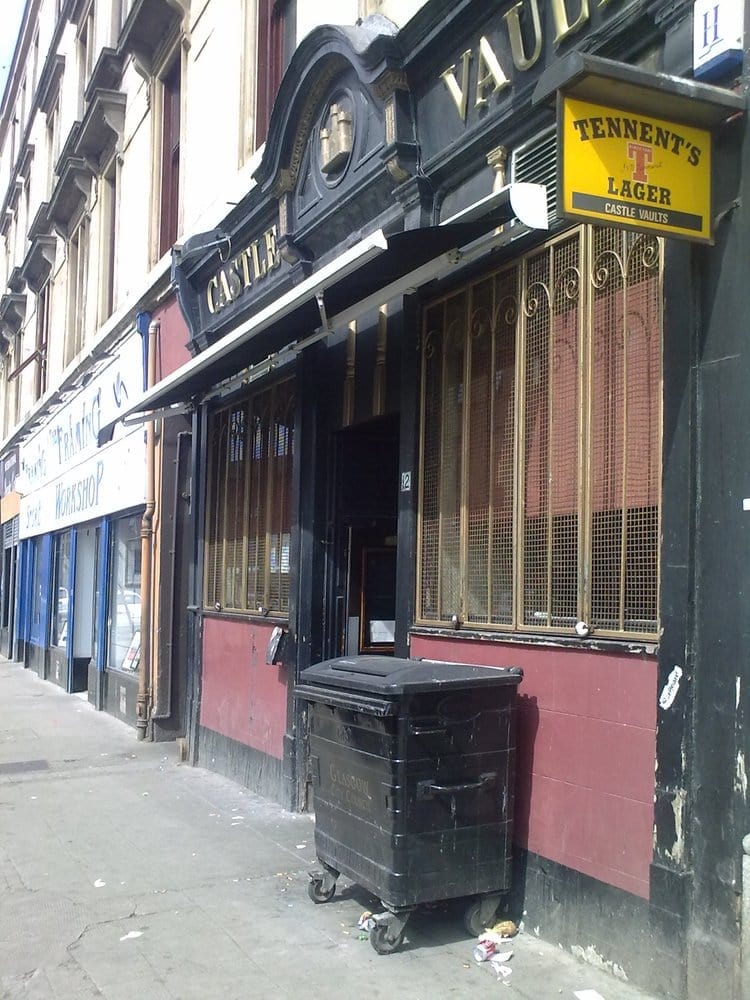 THE CASTLE VAULTS Updated April 2024 12 Clarendon Place, Glasgow