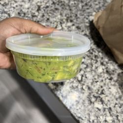 Caliente Deli - Avocado salad