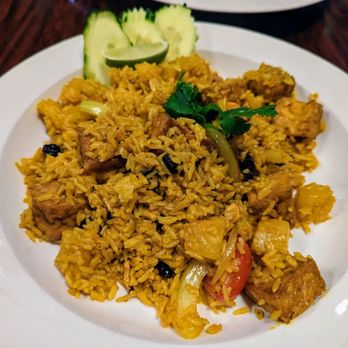 Mai Thai Restaurant - Pineapple fried rice - Thai Near Me - Austin, Texas