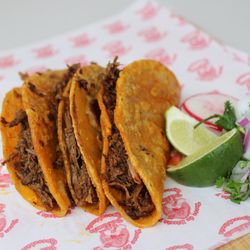 La Cocina Del Abuelo - Tacos de Birria