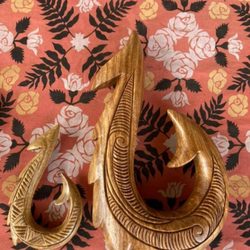 Miti's Art Gallery - Hand Carved Hawaiian Hook