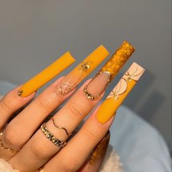 Melody Nails