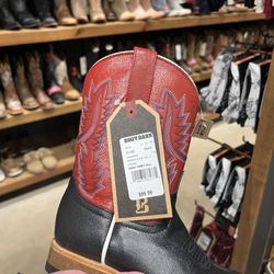 Boot Barn - Help!