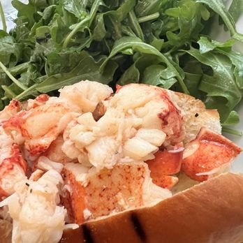 Neptune Oyster - Seafood Near Me - Boston, Massachusetts