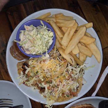 Solana Beach Fish House - Delicious tacos that don't break the bank - Seafood Near Me - Solana Beach, California
