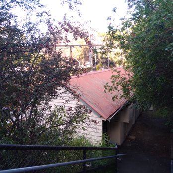 Heyington Station - Shelter - Train Stations Near Me - Toorak, VIC