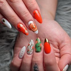 88Nails - Orange fruity and floral nails